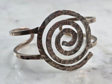 Load image into Gallery viewer, Womens Vintage Estate Sterling Silver Spiral Modernist Cuff Bracelet 28.4g E995