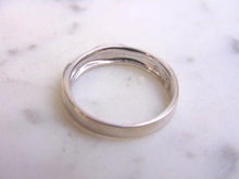 Load image into Gallery viewer, Womens Vintage Estate 14K White Gold Wedding Band Ring 3.7g E1034