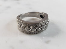 Load image into Gallery viewer, Womens Vintage Estate 10k White Gold Diamond Ring 5.0g  E1067
