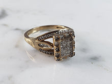 Load image into Gallery viewer, Womens Vintage Estate 10K Yellow Gold Diamond Cluster Ring 4.3g E1078