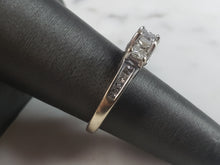 Load image into Gallery viewer, Womens Vintage Estate 14K White Gold Diamond Ring, 4.1g E1091