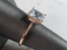 Load image into Gallery viewer, Womens Vintage Estate 14K Rose Gold Aqua &amp; Diamond Ring 2.5g E1106