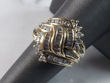 Load image into Gallery viewer, Womens Vintage Estate 10k Gold Diamond Cluster Ring 6.4g E1111