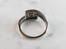 Load image into Gallery viewer, Womens Vintage Estate 10K Gold Sapphire &amp; Diamond Ring 2.2g E1115
