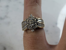 Load image into Gallery viewer, Womens Vintage Estate 10K Gold Diamond Cluster Ring 5.8g #E1117