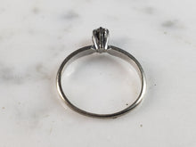 Load image into Gallery viewer, Womens Vintage Estate 14k White Gold Solitaire .10ct Diamond Ring 1.2g  E1128