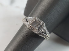 Load image into Gallery viewer, Womens Vintage Estate 10K White Gold Diamond Ring, 3.9g E1147