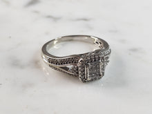 Load image into Gallery viewer, Womens Vintage Estate 10K White Gold Diamond Ring, 3.9g E1147