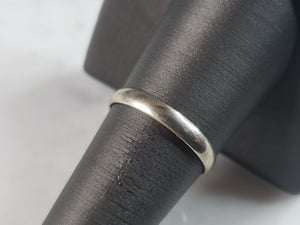 Womens Vintage Estate 10K White Gold Wedding Band Ring, 1.6g E1150