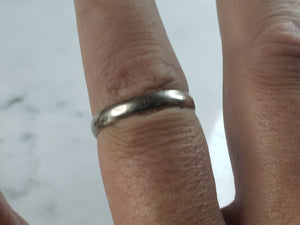Womens Vintage Estate 10K White Gold Wedding Band Ring, 1.6g E1150