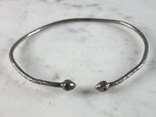 Load image into Gallery viewer, Womens Vintage Estate Sterling Silver Modernist Cuff Bracelet 9.4g E1187