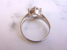 Load image into Gallery viewer, Womens Vintage Estate .925 Sterling Silver Ring w/ CZ Stone,  4.4g #E1215