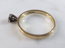 Load image into Gallery viewer, Womens Vintage Estate 14K Yellow Gold Diamond Ring, 1.6g, E1223
