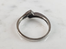 Load image into Gallery viewer, Womens Vintage Estate 10K White Gold Ring Diamond Ring, 1.7g, E1225
