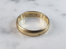 Load image into Gallery viewer, Womens Vintage Estate 14K Yellow Gold Wedding Band Ring 2.6g E1229