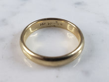 Load image into Gallery viewer, Womens Vintage Estate 14K Yellow Gold Wedding Band Ring 4.4g E1233