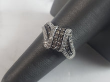 Load image into Gallery viewer, Womens Vintage Estate 10k White Gold Diamond Ring 3.2g  E1234