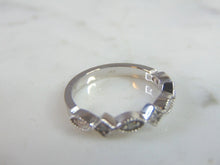 Load image into Gallery viewer, Womens 14K White Gold Diamond Ring 2.9g E1244