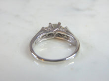 Load image into Gallery viewer, Womens Vintage Estate 14k White Gold Diamond Engagement Ring 4.0g E1260