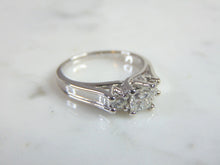 Load image into Gallery viewer, Womens Vintage Estate 14k White Gold Diamond Engagement Ring 4.0g E1260