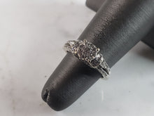 Load image into Gallery viewer, Womens Vintage Estate 10K White Gold Diamond Ring, 3.0g E1278