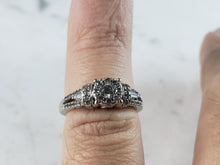 Load image into Gallery viewer, Womens Vintage Estate 10K White Gold Diamond Ring, 3.0g E1278