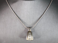 Load image into Gallery viewer, Womens Vintage Estate Sterling Silver Necklace W/ Modernist Pendant 17.6g E1307