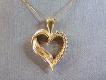 Load image into Gallery viewer, WOMENS VINTAGE ESTATE 14K GOLD NECKLACE W/ DIAMOND HEART PENDANT 5.3g  E1453