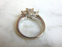 Load image into Gallery viewer, Womens 14k White Gold Diamond Engagement Ring 4.4g E1482