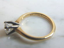Load image into Gallery viewer, WOMENS VINTAGE ESTATE 14K YELLOW GOLD &amp; SOLITAIRE DIAMOND RING 3.0g  E1527