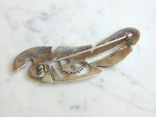 Load image into Gallery viewer, Womens Vintage Estate Sterling Silver Native American Feather Brooch 13.1g E1542
