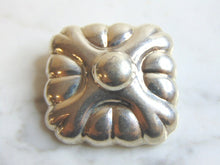 Load image into Gallery viewer, Womens Vintage Estate Sterling Silver Floral Brooch 13.4g E1545