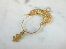 Load image into Gallery viewer, Womens Vintage Estate 14K Yellow Gold Pendant w/ Money Charm 3.6g E1676