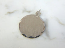 Load image into Gallery viewer, Womens Vintage Estate Sterling Silver Charm 2g E1844