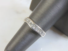 Load image into Gallery viewer, Women&#39;s Vintage Estate 14K White Gold Diamond Ring, 3.5g E1888