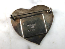 Load image into Gallery viewer, Womens Vintage Estate Sterling Silver Heart Picture Brooch 6.7g E1903