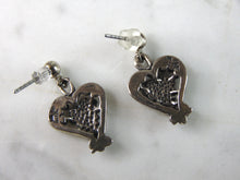 Load image into Gallery viewer, Womens Vintage Estate Sterling Silver Heart Earrings 4.1g E1925