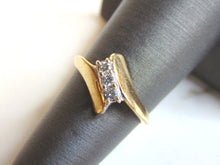 Load image into Gallery viewer, Women&#39;s Vintage Estate 10K Yellow Gold Ring w/ Diamonds 2.2g E1932