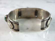 Load image into Gallery viewer, Womens Vintage Estate Sterling Silver Southwestern Cuff Bracelet 36g E1947