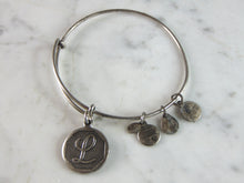 Load image into Gallery viewer, Womens Vintage Estate Alex &amp; Ani "L" Charm Bracelet 11.2g E2014
