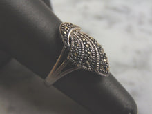 Load image into Gallery viewer, Women&#39;s Vintage Estate Sterling Silver Ring 4.4g E2046