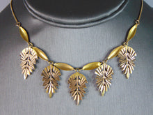 Load image into Gallery viewer, Womens Vintage Estate 14K Yellow Gold Palm Leaf Necklace 9.2g E2053