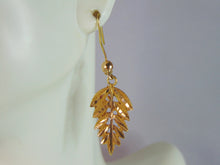 Load image into Gallery viewer, Womens Vintage Estate 14K Yellow Gold Palm Leaf Earrings, 2.9g E2054