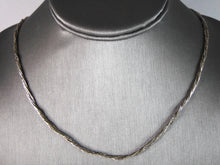 Load image into Gallery viewer, Womens Vintage Estate Sterling Silver Necklace 5.6g E2065