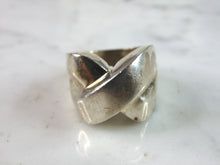 Load image into Gallery viewer, Womens Vintage Estate Sterling Silver Modernist Ring 20.6g E2066
