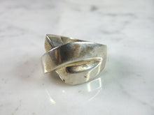 Load image into Gallery viewer, Womens Vintage Estate Sterling Silver Modernist Ring 20.6g E2066