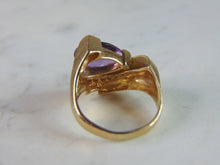 Load image into Gallery viewer, Womens Vintage Estate 10K Yellow Gold Amethyst &amp; Diamond Ring 7g E2070