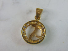 Load image into Gallery viewer, Womens Vintage Estate 18K Yellow Gold Letter T Pendant 2.2g E2147