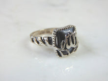 Load image into Gallery viewer, Womens Vintage Estate Sterling Silver Fashion Ring 3.3g E2149