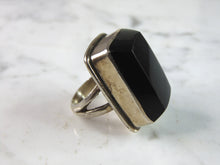 Load image into Gallery viewer, Womens Vintage Estate Sterling Silver Modernist Onyx Ring 23g E2165